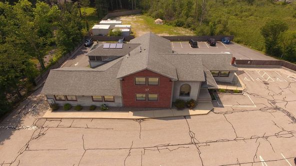 Pine Brook Business Suites: 37 Route 236, Kittery, ME 03904